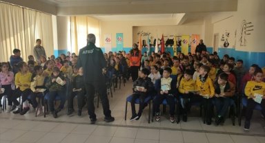 Kırşehir'de afet farkındalık eğitimi ve tatbikatı düzenlendi