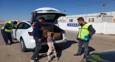 Kırşehir'de kaçakçılık operasyonu