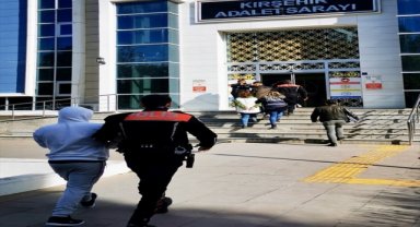 Kırşehir'de sarraftan 11 alyans çalan 3 şüpheli tutuklandı