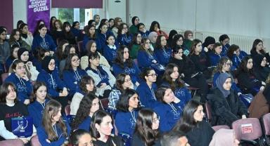 Liselilere sosyal medya uyarısı