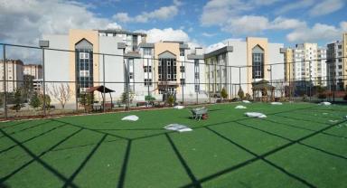 Melikgazi'ye 18 adet futbol sahası