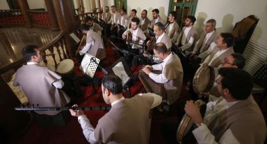 Mevlevi kültürü farklı meslek gruplarından bir araya gelen müzisyenlerce yaşatılıyor