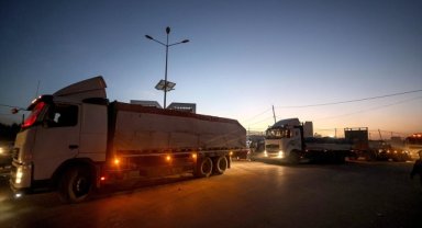 Mısır: İnsani aranın ilk gününde Gazze'ye 200 tır insani yardım gönderildi