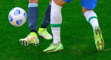 Olaylı başlayan Dünya Kupası eleme maçında Arjantin, Brezilya'yı 1-0 yendi