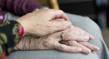 Sağlıklı Yaş Alma Merkezleri, yıl sonuna kadar tüm illerde yaygınlaştırılacak