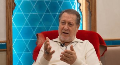 Sanatçı Ahmet Özhan: Koşulsuz, bu zulmün karşısında olmak herkesin görevidir