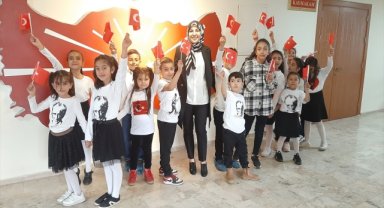 Sarıoğlan'da öğrenciler Kaymakam Güner'i ziyaret etti