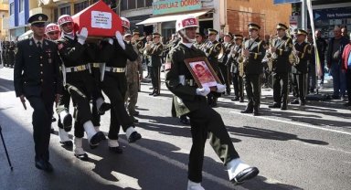 Şehit Er Samet Bektaş, Kahramanmaraş'ta son yolculuğuna uğurlandı