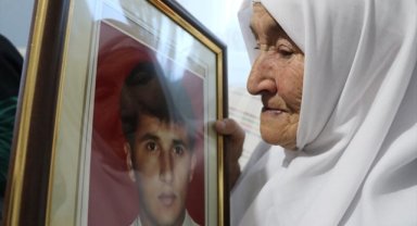Şehit öğretmen çiftin yakınlarının acısı 30 yıldır dinmiyor