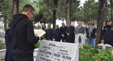 Şehit öğretmen Neşe Alten ve babası mezarları başında anıldı