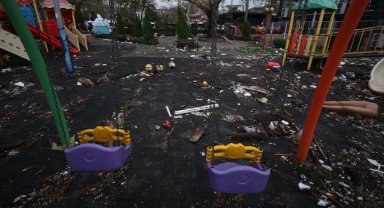 Selden ve fırtınadan etkilenen Karadeniz Ereğli'de 6 okulda eğitime 2 gün ara