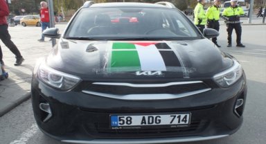 Sivas İHH üyeleri İncirlik Üssü'ne gitmek için kentten konvoyla yola çıktı