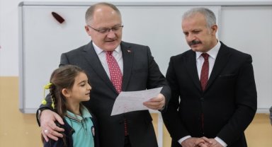 Sivas'ta okullarda ara tatilin ardından ilk ders zili çaldı