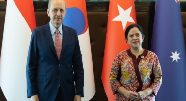 TBMM Başkanı Kurtulmuş, Endonezya Temsilciler Meclisi Başkanı Maharani ile görüştü