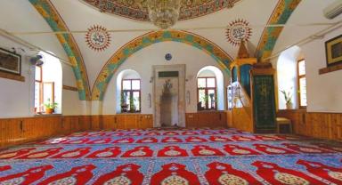 Toprak Minare olarak da bilinen Hatıroğlu camisi