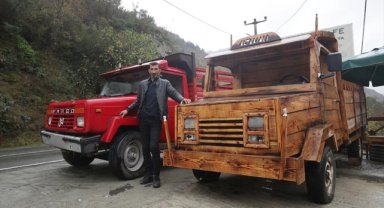 Trabzonlu inşaat ustası hurda malzemelerle ahşap kamyonet yaptı