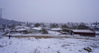Trakya'nın yüksek kesimlerinde kar yağışı başladı