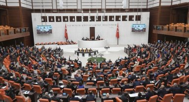 Türk askerinin Azerbaycan'daki görev süresini 1 yıl uzatan Cumhurbaşkanlığı tezkeresi kabul edildi