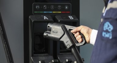 Türkiye'de elektrikli araçlar için şarj noktası sayısı 10 bin 500'ü geçti