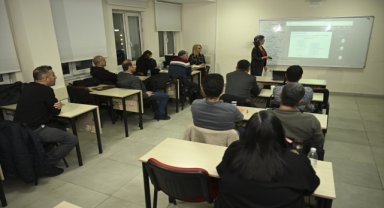 73 yaşında çift ana dalda yüksek lisans yapıyor 