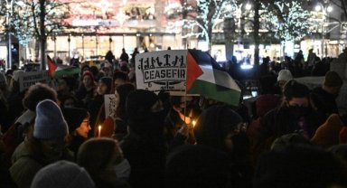 ABD'de yüzlerce kişi Hanuka Bayramı'nda "Gazze'de ateşkes talebiyle" gösteri düzenledi