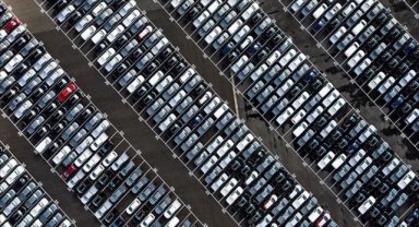 AB'de otomobil satışları kasımla birlikte artışını 16. aya taşıdı