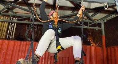 Afet gönüllüleri Büyükşehir İtfaiyesi ile tecrübeleniyor