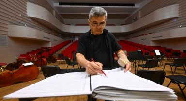 Alman bestecinin, kütüphanedeki sarı zarftan çıkan 82 yıllık "Ankara" senfonisi izleyiciyle buluşuyor