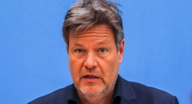 Almanya, Ukrayna'ya desteğin kesilme riskinden endişeli