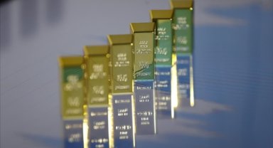 Altından tüm zamanların en yüksek yıllık kapanışı