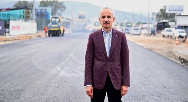 Ankara-Kırıkkale-Delice ve Antalya-Alanya otoyollarının ihaleleri yapıldı