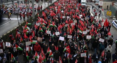 Ankara'da binlerce kişinin katılımıyla "Büyük Gazze Yürüyüşü ve Mitingi" düzenlendi