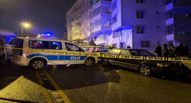 Ankara'da kız arkadaşını silahla yaralayan kişi intihar etti