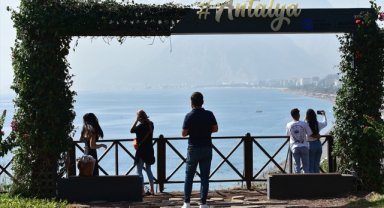 Antalya'ya gelen turist sayısında tüm zamanların rekoru kırıldı