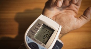 Araştırma: Eşlerden birinde hipertansiyon olması, diğerinde de görülme ihtimalini artırıyor