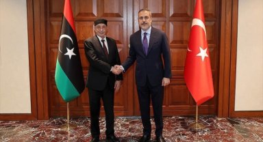 Bakan Fidan, Libya Temsilciler Meclisi Başkanı Salih ile bir araya geldi
