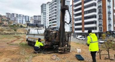 Başkan Güngör: “Fay hatları ve heyelan bölgesinde zemin inceleme çalışmaları sürüyor