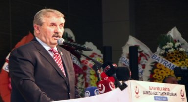 BBP Genel Başkanı Destici, Sivas'ta aday tanıtım programında konuştu