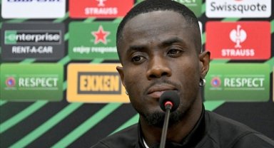 Beşiktaş'tan ayrılan Eric Bailly, Villarreal'e transfer oldu