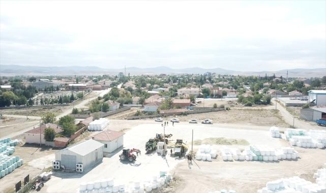 Beylikova'da çiftçilere destek sürüyor