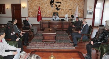 Beypazarı'nda lise öğrencilerinden Kaymakam Yılmaz'a ziyaret