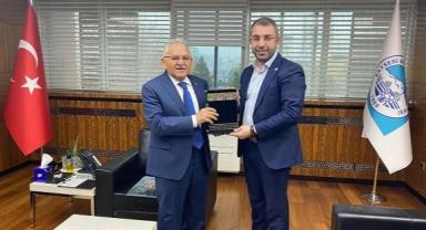 Büyükkılıç’a Karapınar Belediye Başkanı Güneş ve Umut Çınarı Derneği’nden ziyaret