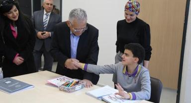 Büyükkılıç, özel çocuklarla bir araya geldi