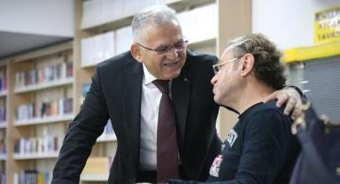 Büyükkılıç sıcak çorba eşliğinde gençlerle sohbet etti