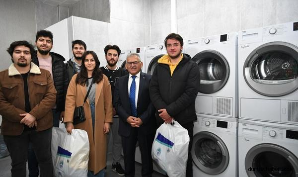 Büyükşehir, 6 bin 650 öğrencinin çamaşırlarını ücretsiz yıkadı