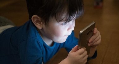 Çocuklar zararlı içeriklerden "Çocuk Dostu Uygulamalar" ile korunuyor