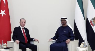 Cumhurbaşkanı Erdoğan, BAE Devlet Başkanı Al Nahyan ile telefonda görüştü