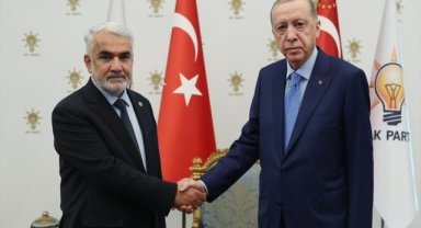 Cumhurbaşkanı Erdoğan, HÜDA PAR Genel Başkanı Yapıcıoğlu'nu kabul etti