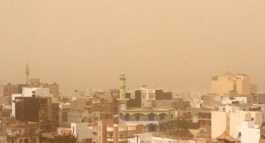 Dakar'da toz bulutları gökyüzünü kapladı