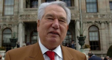 Dünyaca ünlü Kırgız yazar, diplomat ve devlet adamı Cengiz Aytmatov, doğumunun 95. yılında anılıyor